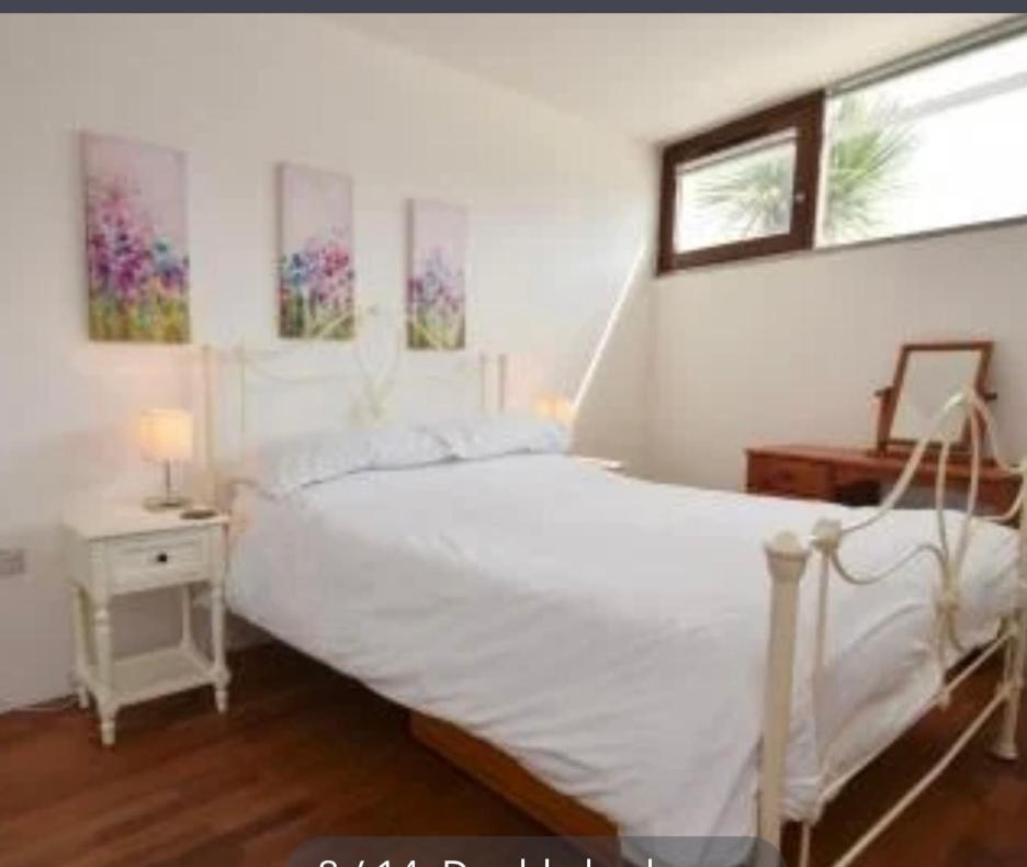 Westward Ho! Beachfront Luxury For 2 Екстер'єр фото